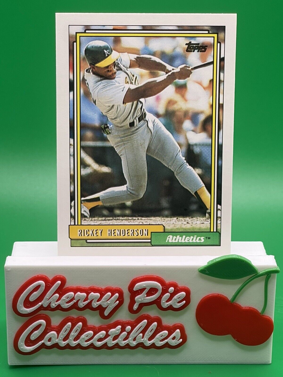 1992 Topps #560 Rickey Henderson NM-MT Oakland Athletics